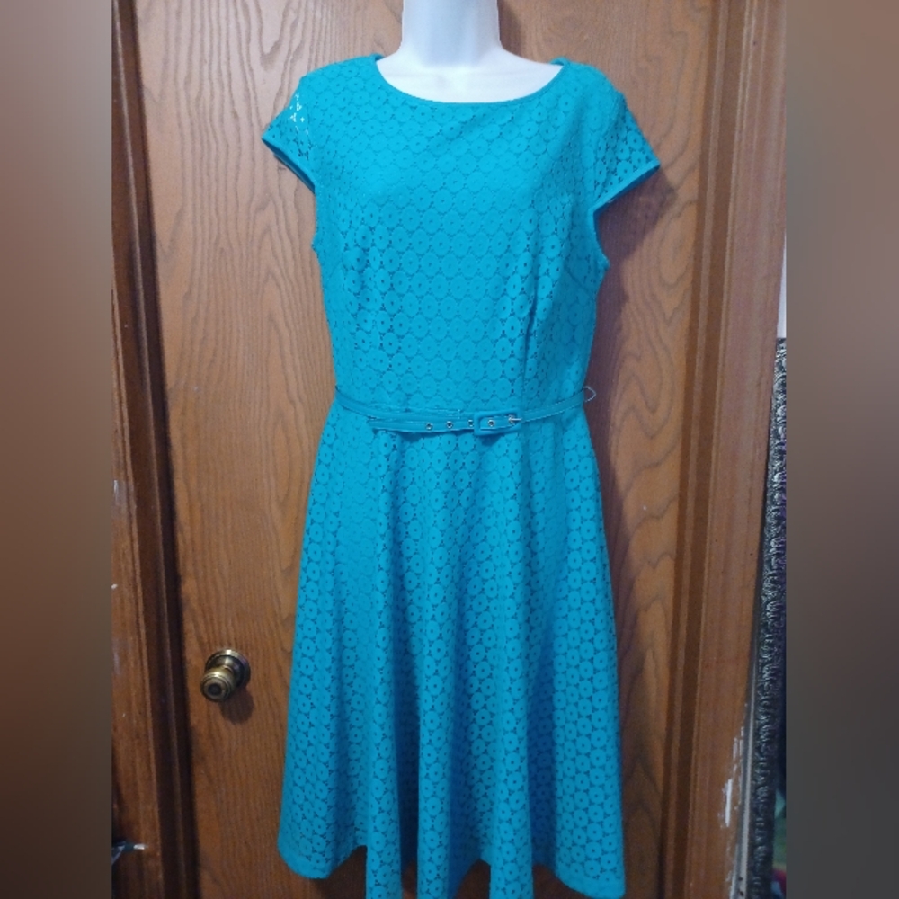 DB Floral Lace Belted Dress Size 10